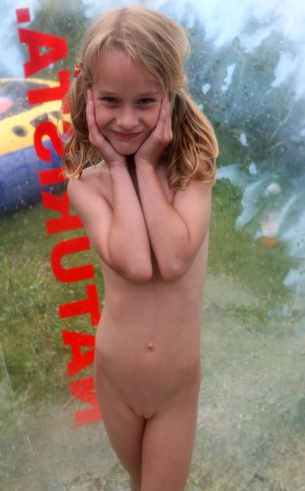 Zdjęcia rodzinny nudyzm w przyrodzie dorośli i dzieci nudystów duże premium galeria (set 16) | Photo family nudism outdoors, adults and children nudists big premium gallery Zdjęcia rodzinny nudyzm w przyrodzie dorośli i dzieci nudystów duże premium galeria (set 16) | Photo family nudism outdoors, adults and children nudists big premium gallery