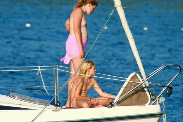 Piękne nowe zdjęcia rodzinny nudyzm na morze (set 2) | Beautiful new photos of family nudism on the sea Piękne nowe zdjęcia rodzinny nudyzm na morze (set 2) | Beautiful new photos of family nudism on the sea