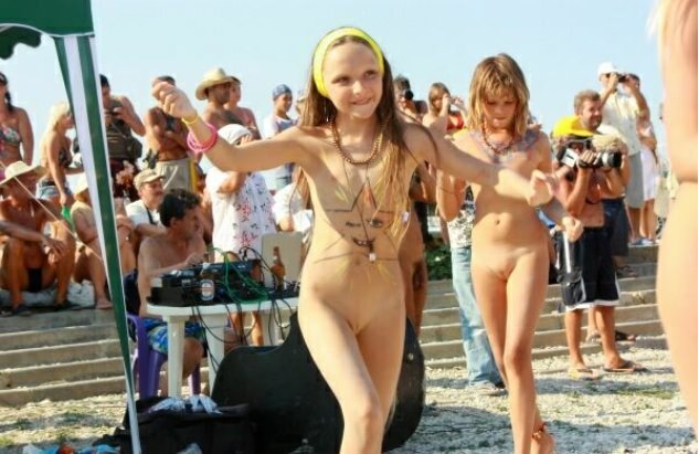 Nowe galerie zdjęć rodziny nudyzm na plaży (set 7) | New photo galleries family nudism on the beach Nowe galerie zdjęć rodziny nudyzm na plaży (set 7) | New photo galleries family nudism on the beach