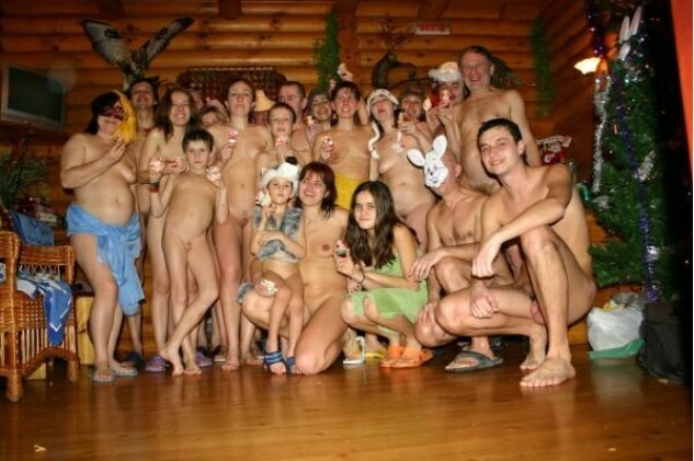 Zdjęcie prawdziwi naturyści w saunie | Photo real naturists in the sauna Zdjęcie prawdziwi naturyści w saunie | Photo real naturists in the sauna