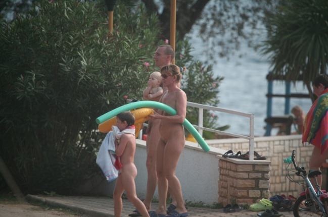 Francja park Zdjęcia nudystów | France nudist park photos Francja park Zdjęcia nudystów | France nudist park photos