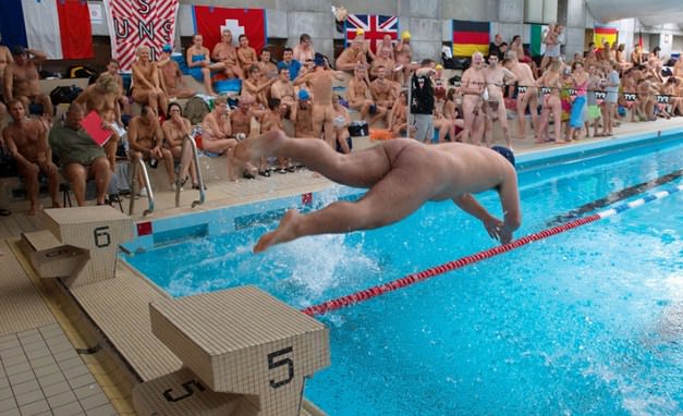 Pool Party Pioniere - nudyzm film dokumentalny w Niemczech | documentary video nudism in Germany Pool Party Pioniere - nudyzm film dokumentalny w Niemczech | documentary video nudism in Germany